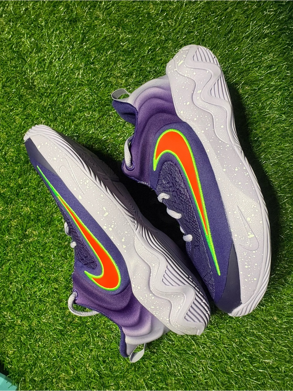 Nike Giannis Purple with Neon Swoosh #basketball #giannis youth 7, women’s 7.5